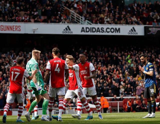 1650727721184037608.jpg FRB-7DlX0AA7BNc.jpg